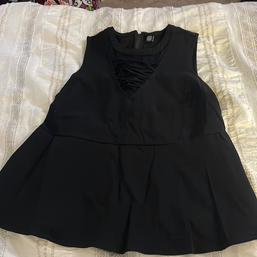 Peplum lace up tank